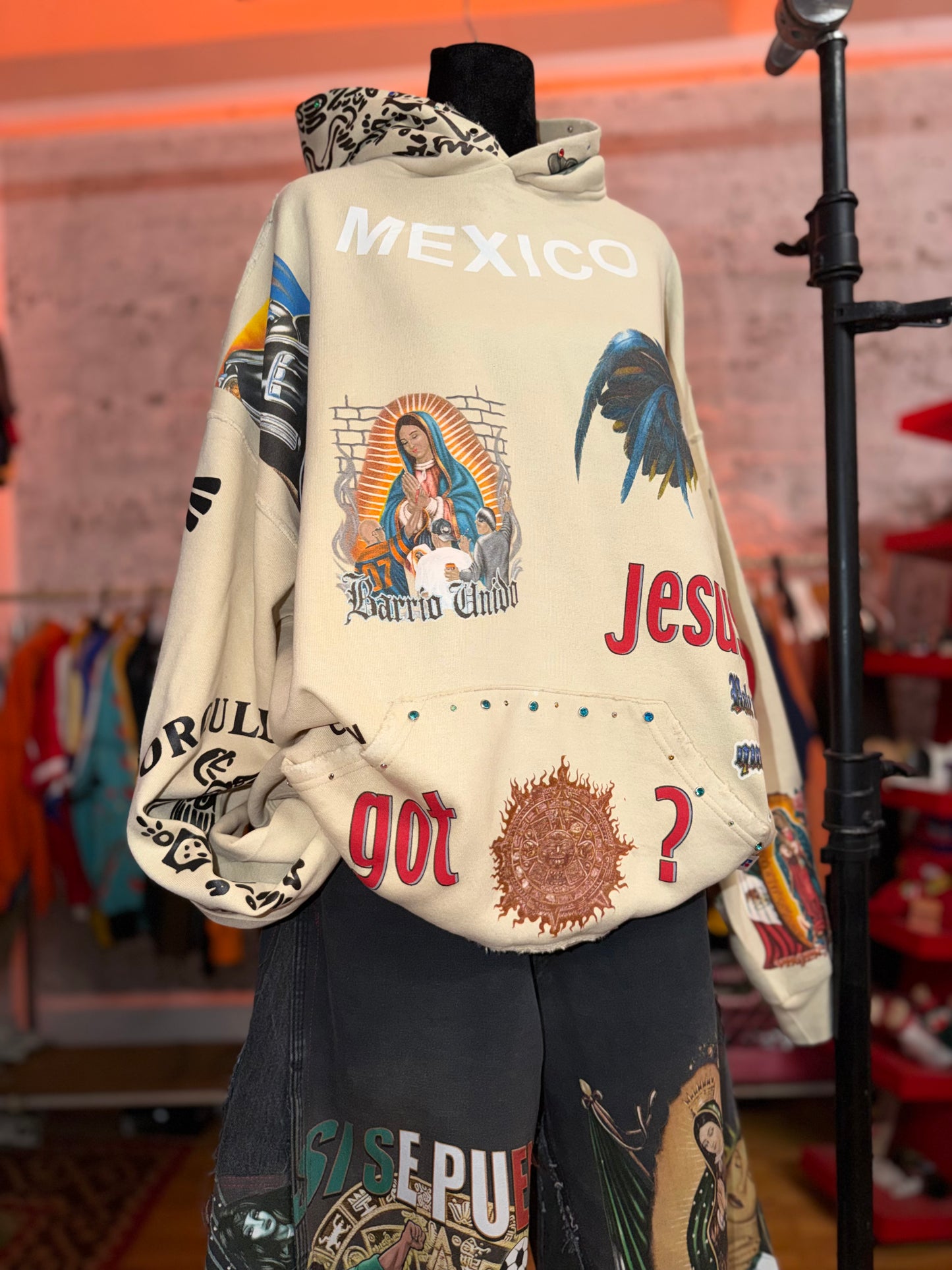 Siempre En Diciembre Hoodie