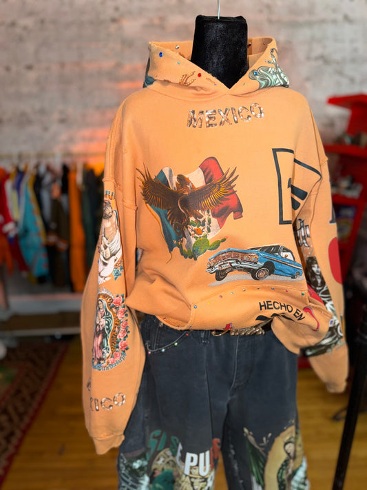 Siempre En Diciembre Hoodie