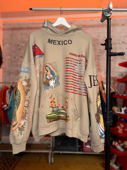 Siempre En Diciembre Hoodie