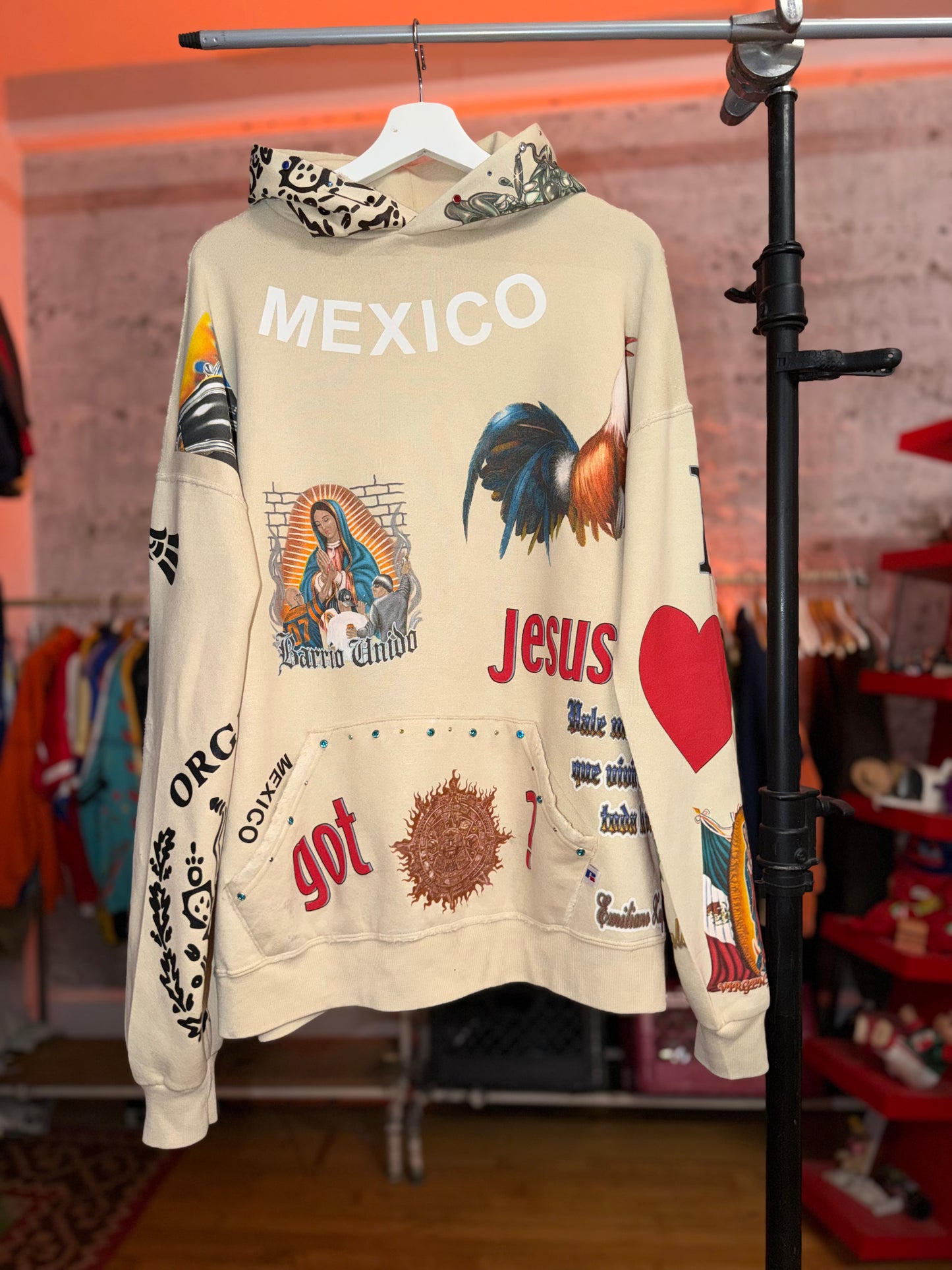 Siempre En Diciembre Hoodie