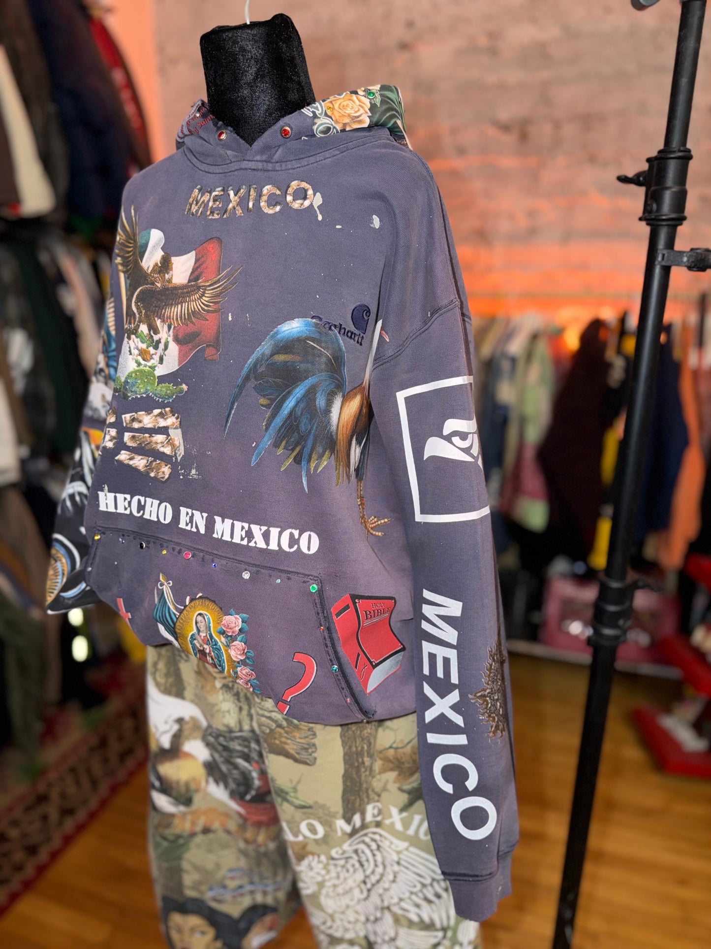 Untitled Siempre En Diciembre Hoodie