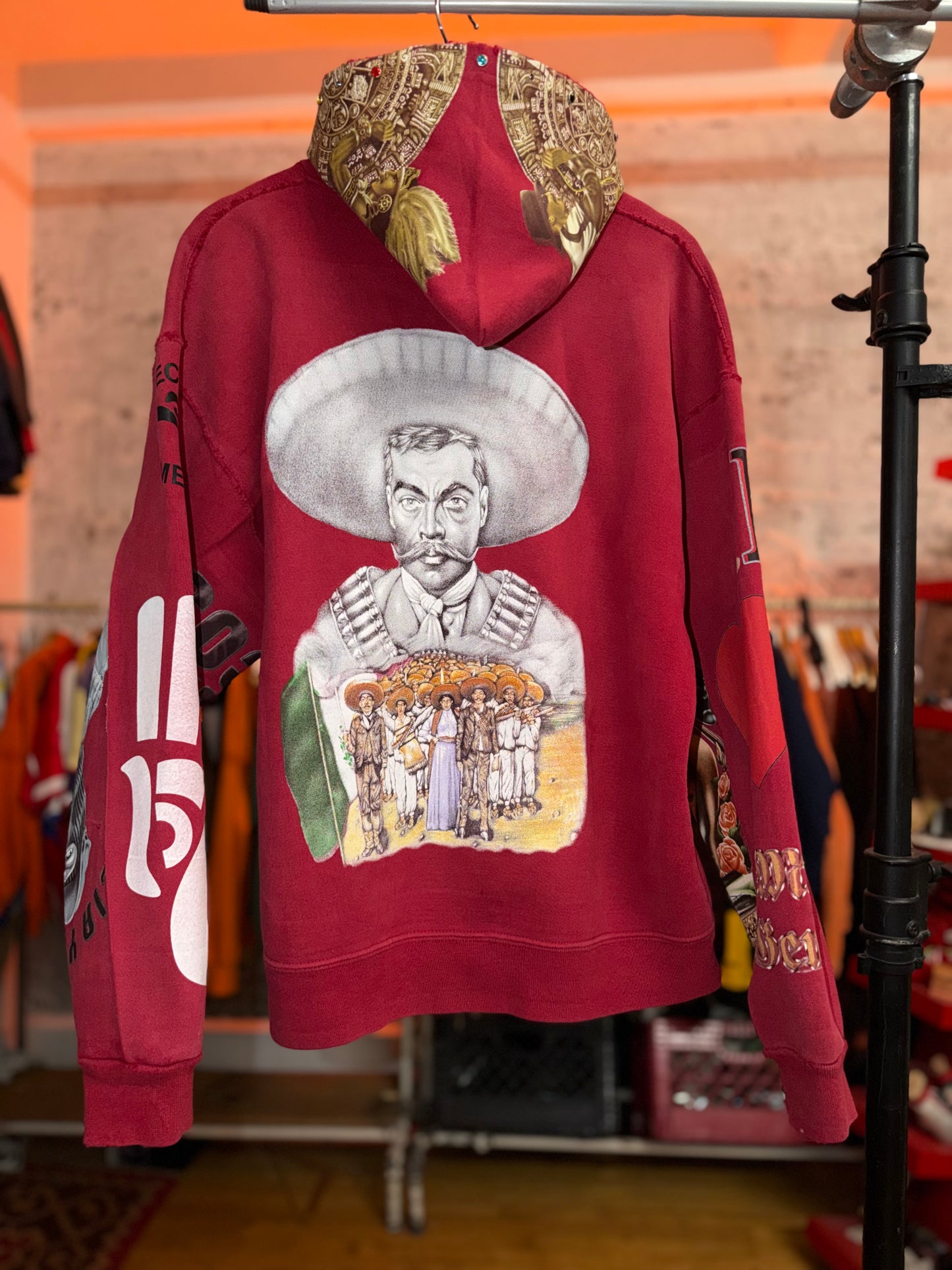 Siempre En Diciembre Hoodie