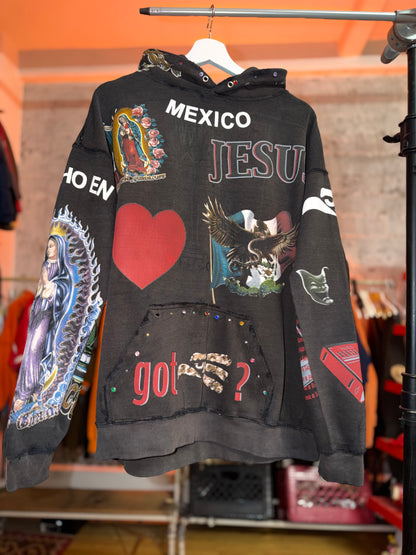 Siempre En Diciembre Hoodie