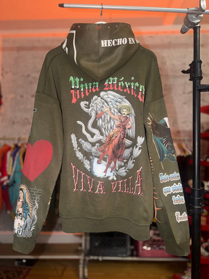 Siempre En Diciembre Hoodie