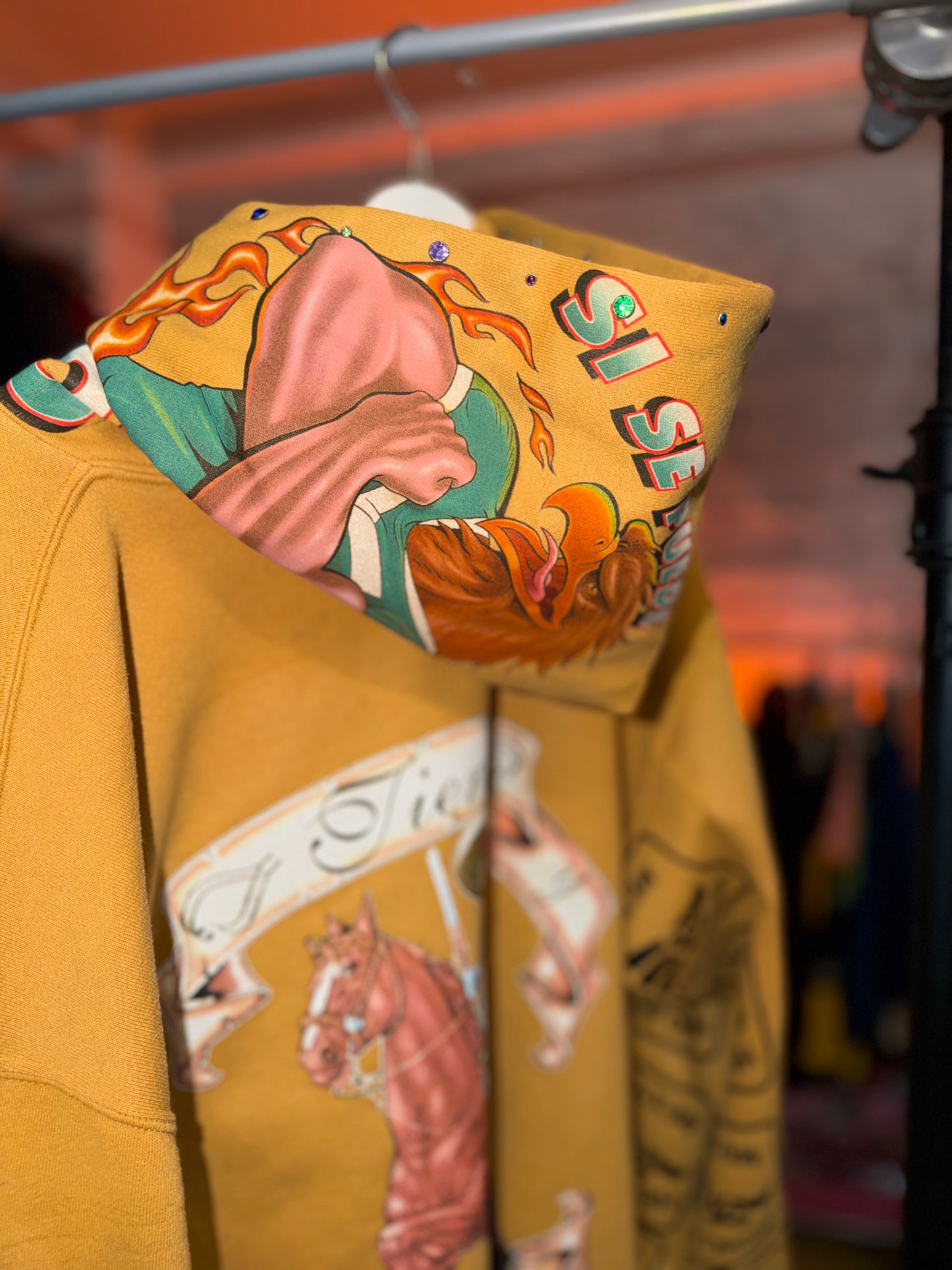 Siempre En Diciembre Hoodie