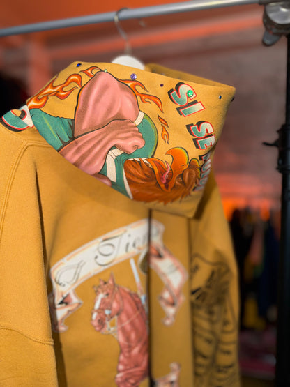 Siempre En Diciembre Hoodie