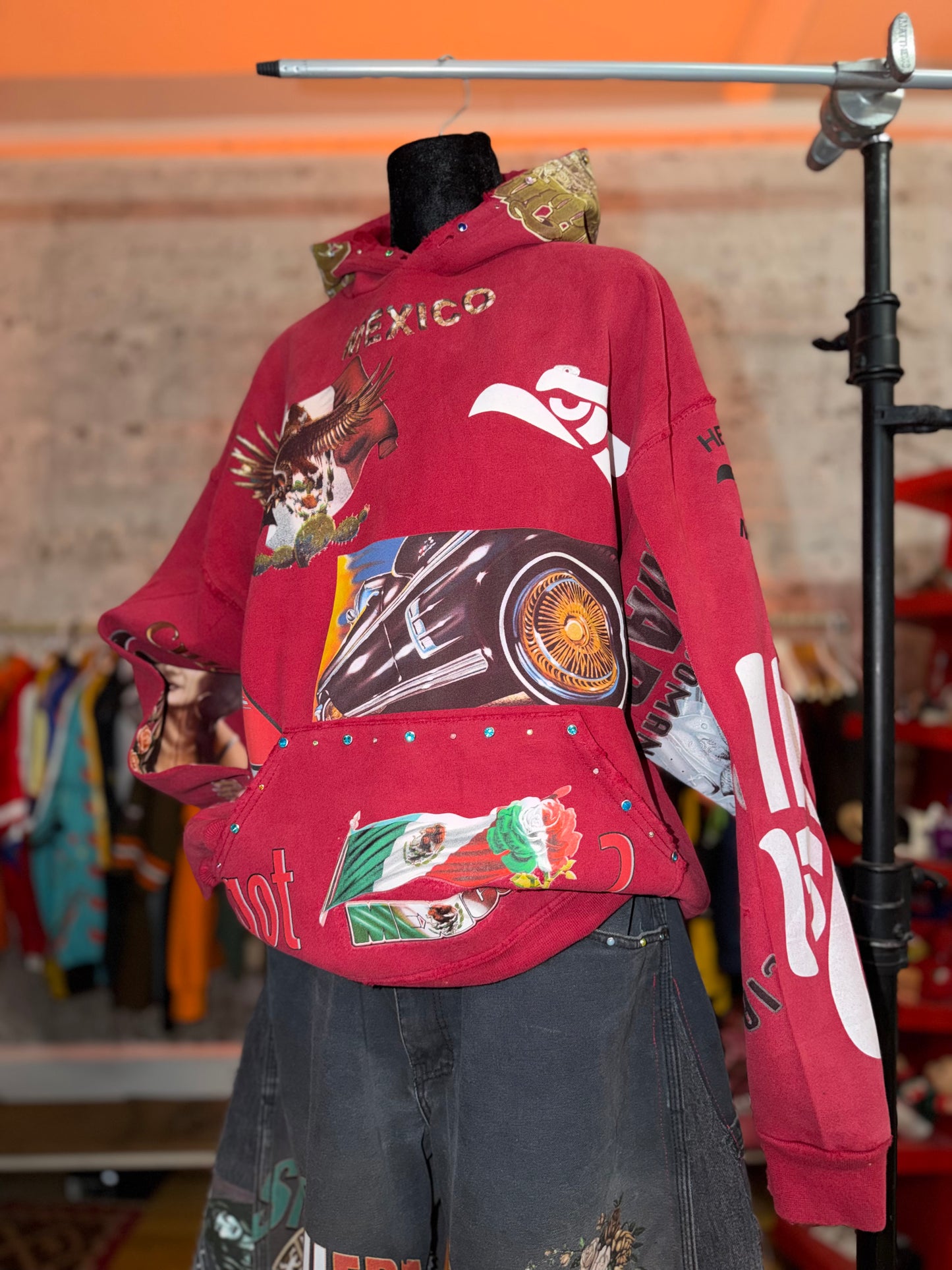 Siempre En Diciembre Hoodie