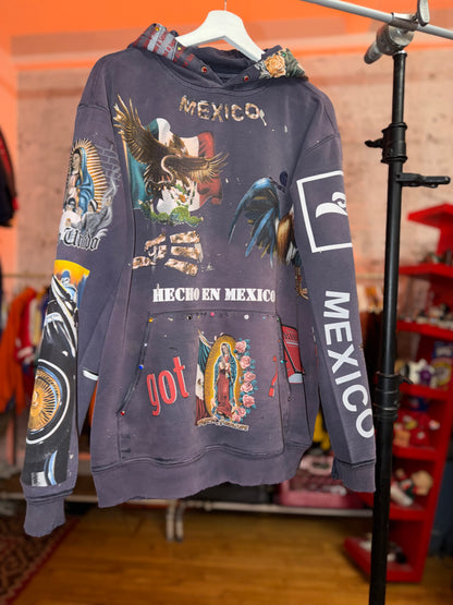 Untitled Siempre En Diciembre Hoodie