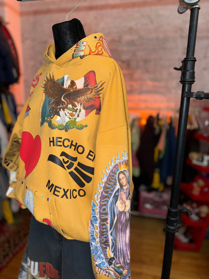 Siempre En Diciembre Hoodie